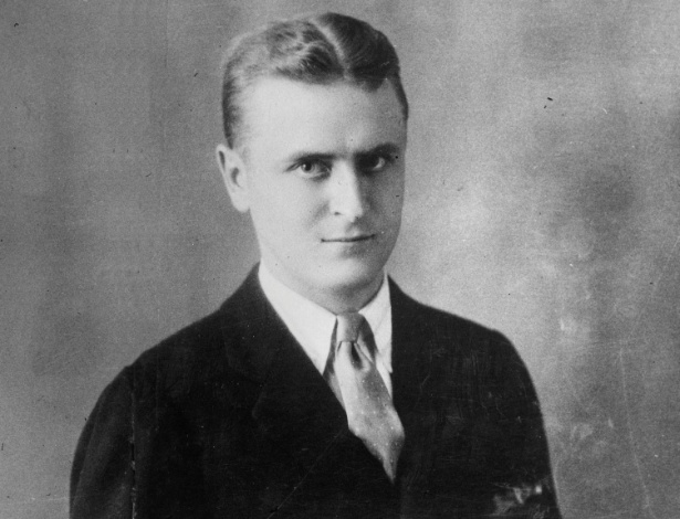 O escritor americano F. Scott Fitzgerald (1896-1940), que terá contos inéditos publicados - Hulton Archive/Getty Images 
