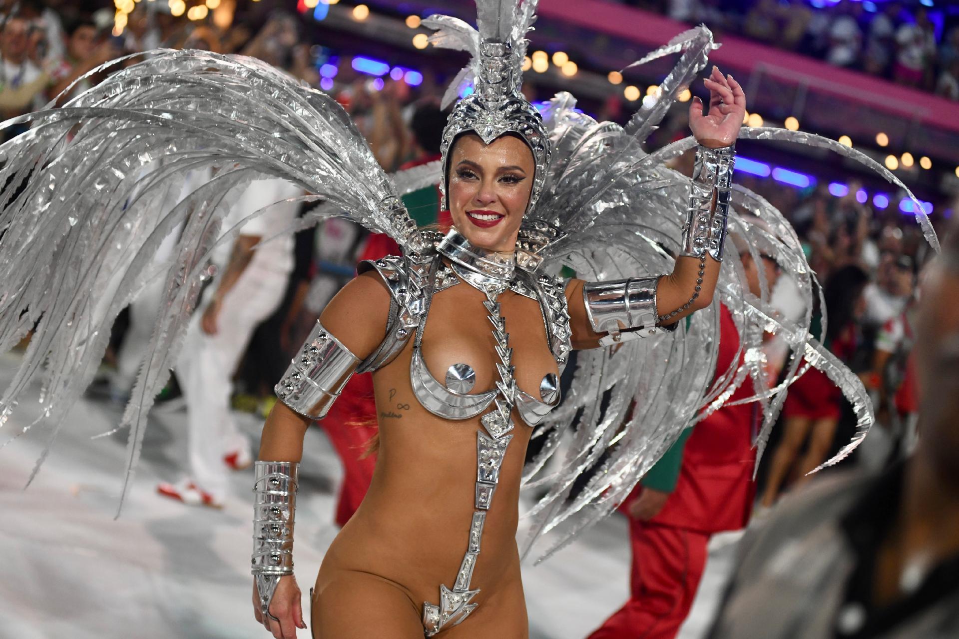 Paolla Oliveira desfila pela Grande Rio no Desfile das Campeãs do Carnaval 2023 - Lucas Landau/UOL