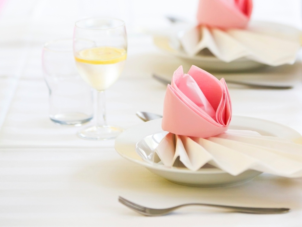 Porta-guardanapo rosa claro e em formato de botão de flor - Thinkstock