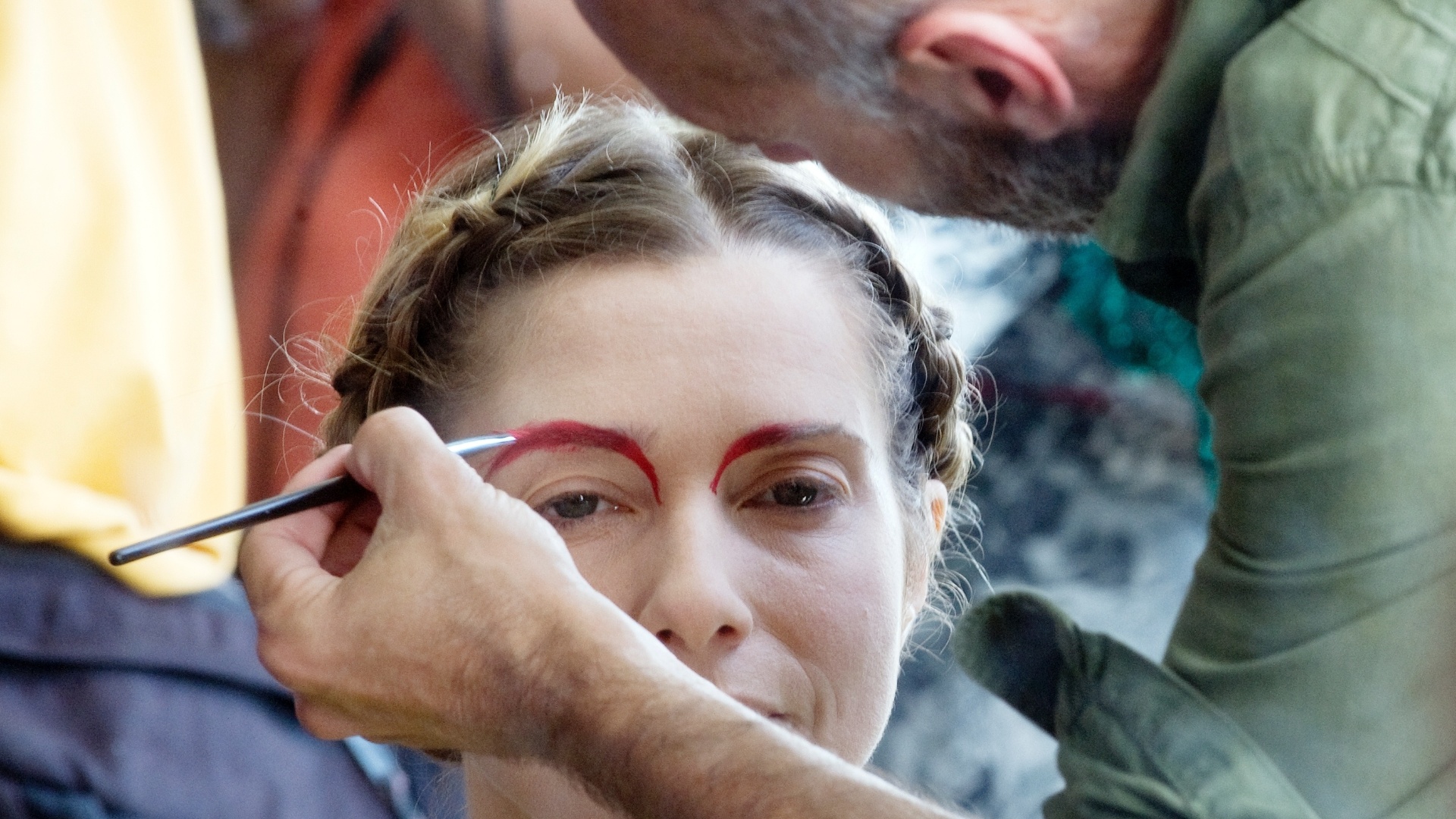 26.mai.2013 - A atriz Letícia Spiller começa a se preparar para viver Rochanna, drag queen de uma boate gay da fictícia cidadezinha de Pau Torto, cenário do filme "O Casamento de Gorete", em que a travesti do título (Rodrigo Sant'Anna) precisa se casar para receber a herança do pai - Antonio Scorza/UOL