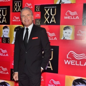 Roberto Justus foi um dos mestres de cerimônia da festa de 50 anos de Xuxa, em São Paulo