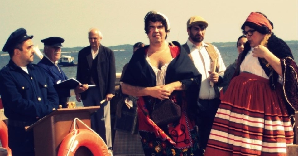 Márcio Ribeiro se fantasiou de mulher em cena do humorístico "Os Caras de Pau", da Globo, em 2012
