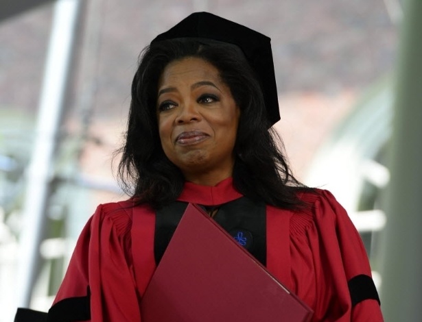 30.mai.2013 - Oprah Winfrey participa de cerimônia de graduação em Harvard