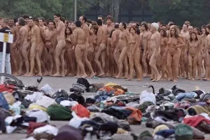 Fotos: As multidões nuas de Spencer Tunick - 07/06/2013 - UOL ...