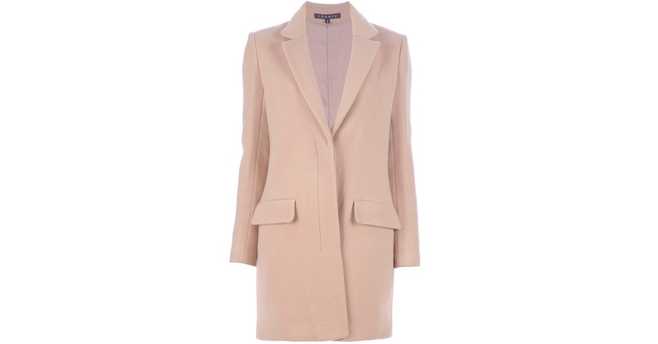 Blazer nude com comprimento abaixo do quadril; R$ 7.310, da Theory, na Farfetch (www.farfetch.com.br). Preço pesquisado em junho de 2013 e sujeito a alterações - Divulgação