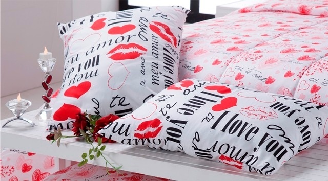 Travesseiros de microfibra 170 Fios e fronhas de microfibra VestCasa - Divulgação