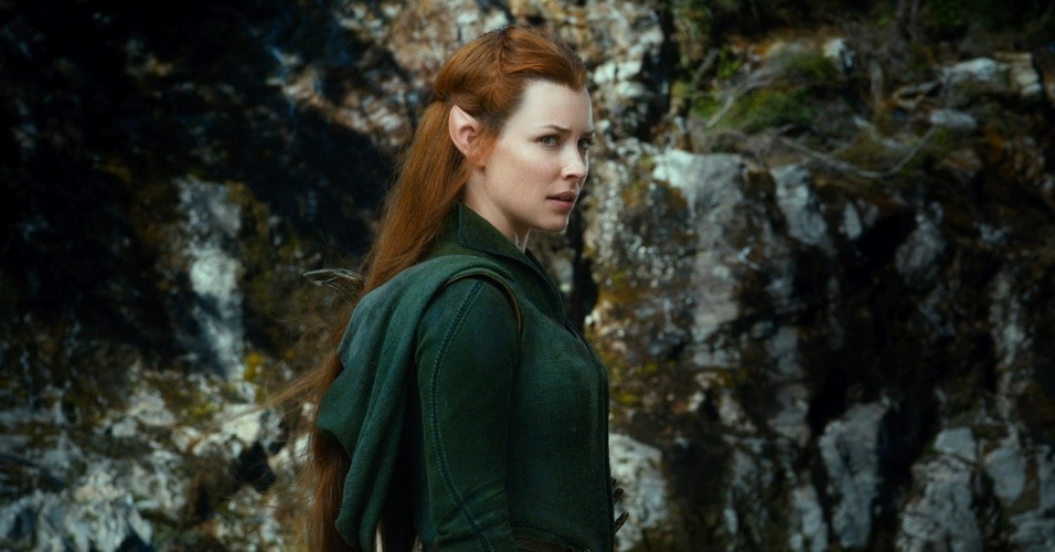 A elfa Tauriel, interpretada pela atriz Evangeline Lilly, em cena do filme