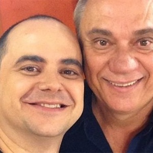 Márvio Lúcio, que faz o Marcelo Sem Dente, posa com Marcelo Rezende - Reprodução/Instagram