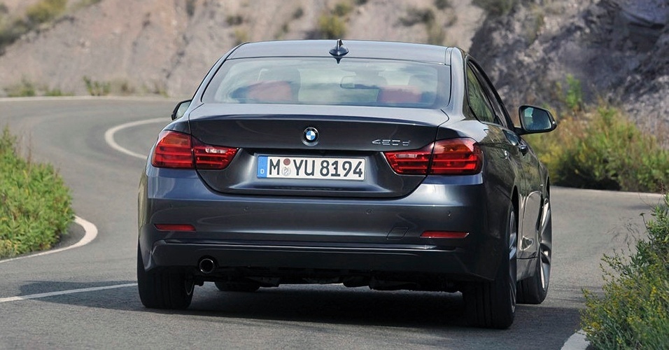 BMW Série 4 - Divulgação