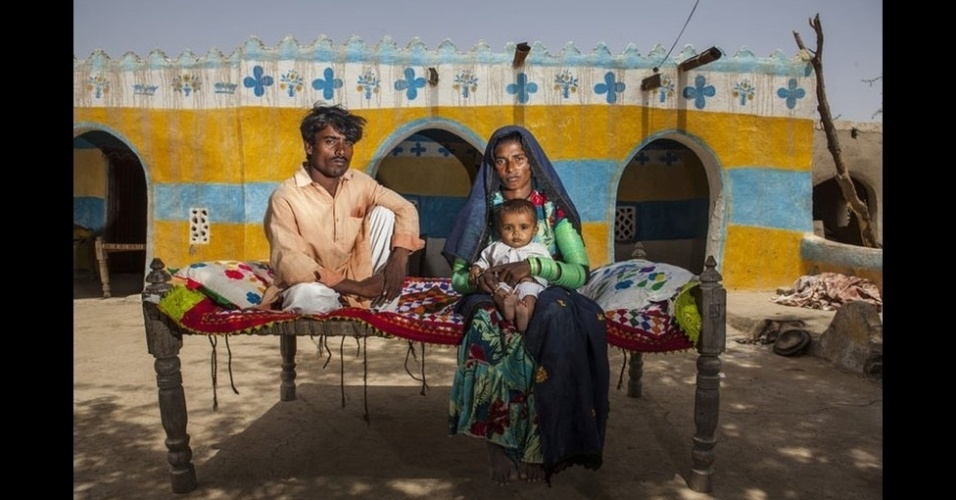 18.jun.2013 - Os trabalhos foram produzidos em conjunto com o departamento de Proteção Civil e Ajuda Humanitária da Comissão Europeia. A exibição estreia em 20 de junho, Dia Mundial do Refugiado, e depois seguirá para outras cidades europeias durante o verão do hemisfério norte - Shiho Fukada/Panos