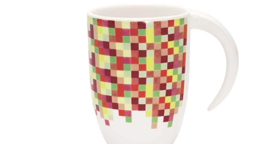 A caneca Fall, da Oxford (www.oxfordporcelanas.com.br), é estampada com padrão quadriculado colorido, tem capacidade para 350 ml e custa R$ 26,07 | Preços consultados em junho de 2013 e sujeitos a alterações - Divulgação