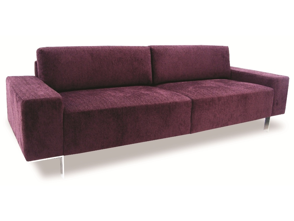 Com estrutura de madeira, o sofá Estar, da Mannes (www.mannes.com.br), mede 250 cm por 85 cm por 80 cm e o preço sugerido pela marca é de R$ 2.450 I Preços pesquisados em junho de 2013 e sujeitos a alterações - Divulgação