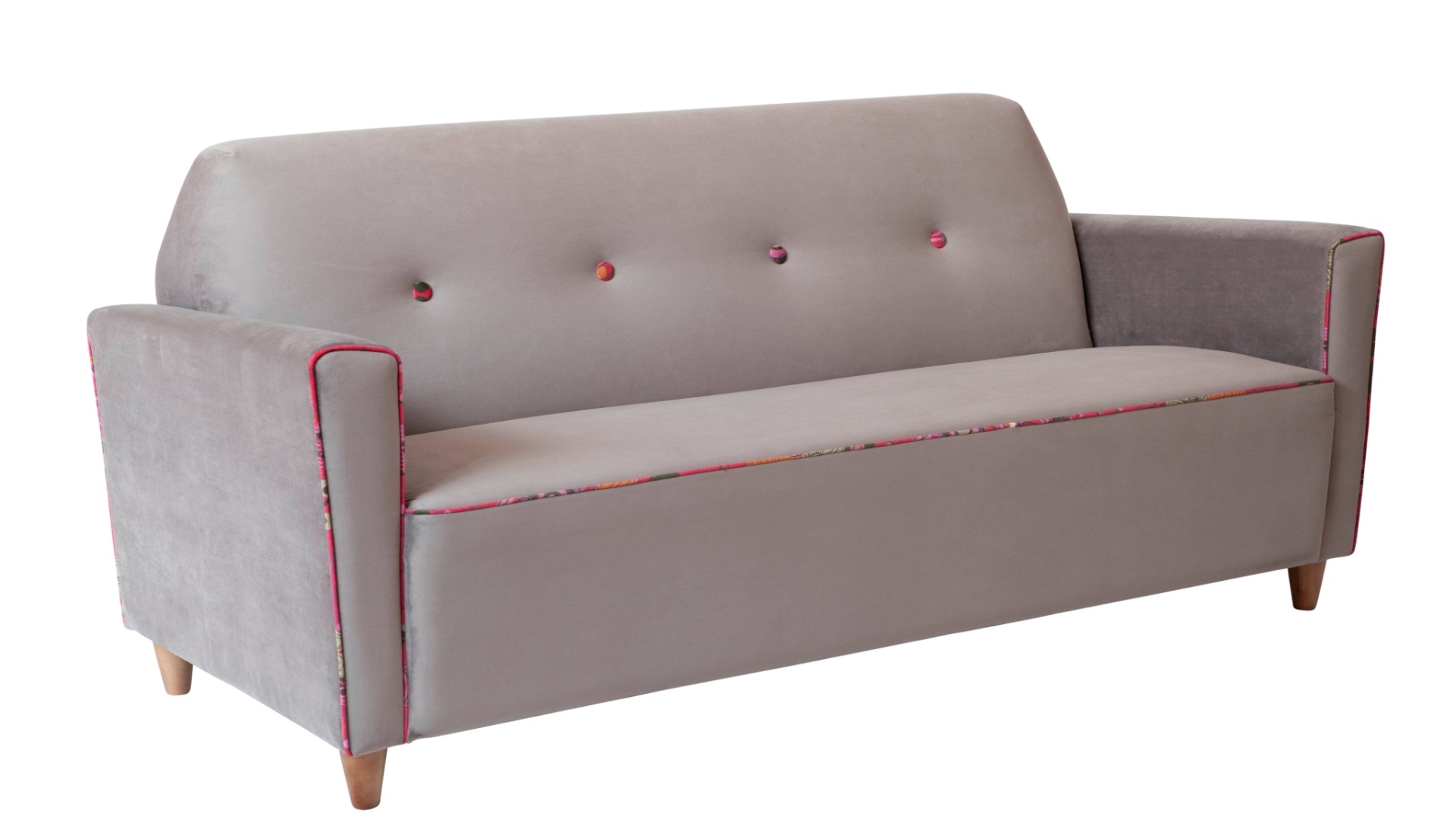 O sofá Alice, assinado por Fernando Jaeger, tem estrutura de madeira e tecido suede. A peça mede 84 cm por 190 cm por 75 cm e está à venda na loja do designer, FJ - Pronta Entrega (www.fernandojaeger.com.br), por R$ 1.820 I Preços pesquisados em junho de 2013 e sujeitos a alterações - Marco Antonio/ Divulgação