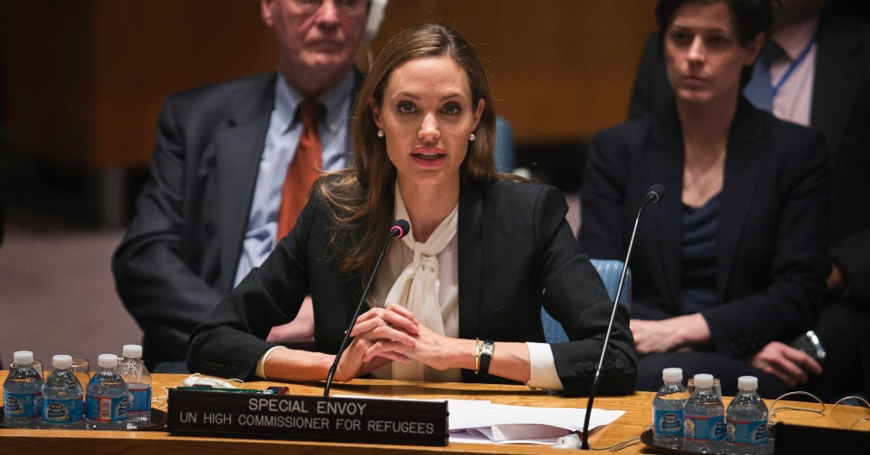 24.jun.2013 - A atriz Angelina Jolie, que é enviada especial do Alto Comissariado da ONU para Refugiados, discursa em reunião do Conselho de Segurança