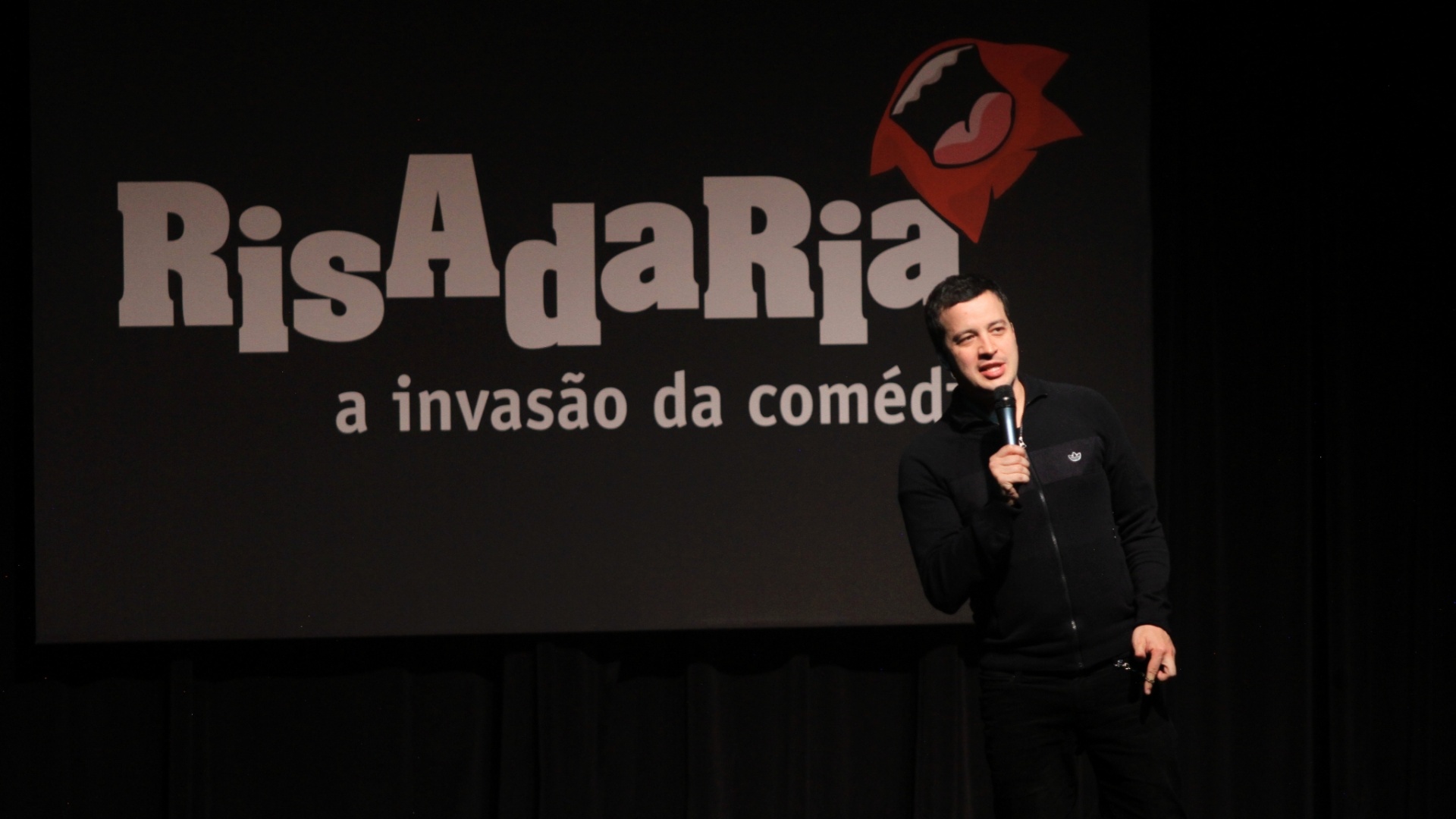 24.jun.2013 - O humorista Rafael Cortez faz apresentação festival de humor Risadaria - Divulgação