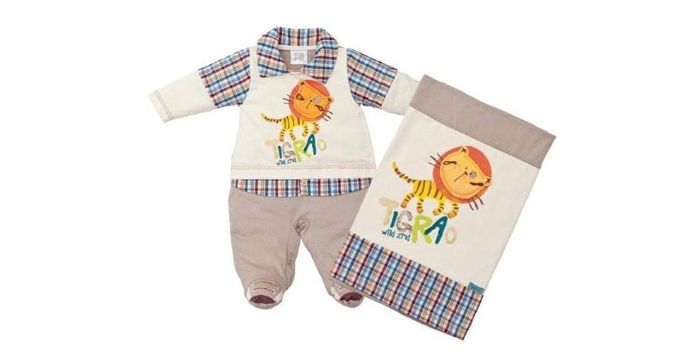 Saída de maternidade Zig Tigrão é composto por um macacão longo e uma manta, ambos confeccionados em malha. Possui aplicação de silk e bordado em patchwork, com botões entre as pernas e no ombro. Tamanho: RN e P. Da Mix Tri para Elo7 (www.elo7.com.br/trimix). R$ 139,90. Preço consultado em junho de 2013. Sujeito a alterações - Divulgação