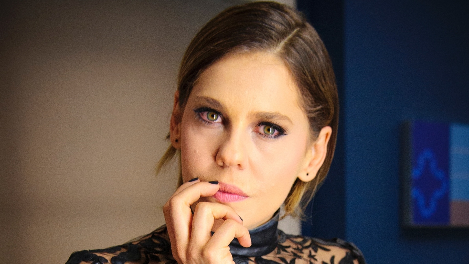 "Amor à Vida" Edith - Bárbara Paz - Divulgação