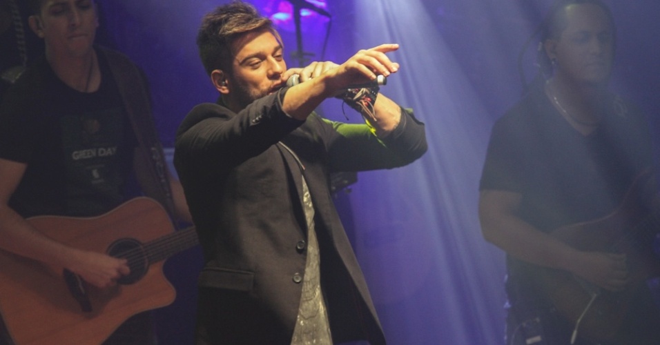 26.jun.2013 - Fenômeno das redes sociais, o sertanejo cantou músicas do álbum "Nem te Conto", como "Pac man", "Plano B", "Princesinha" e "Pra te fazer lembrar" - Cláudio Augusto/Foto Rio News