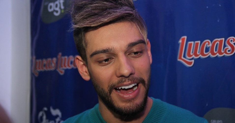 26.jun.2013 - Fenômeno das redes sociais, o sertanejo cantou músicas do álbum "Nem te Conto", como "Pac man", "Plano B", "Princesinha" e "Pra te fazer lembrar" - Cláudio Augusto/Foto Rio News