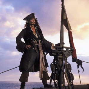 Johnny Depp em cena de "Piratas do Caribe - A Maldição do Pérola Negra" - Reprodução
