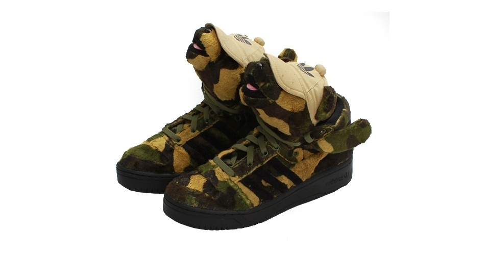 Tênis Jeremy Scott para Adidas Camo Bear; R$ 399,90, na Cartel (11 30814171) Preços pesquisados em junho de 2013 e sujeitos a alterações - Divulgação