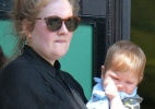 Adele vai com o filho ao zoo do Central Park, em NY - Grosby Group