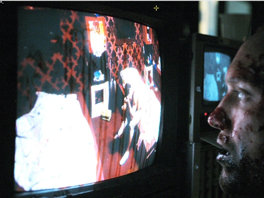 Série de TV "Dead Set" traz zumbis telespectadores - Reprodução / IMDb