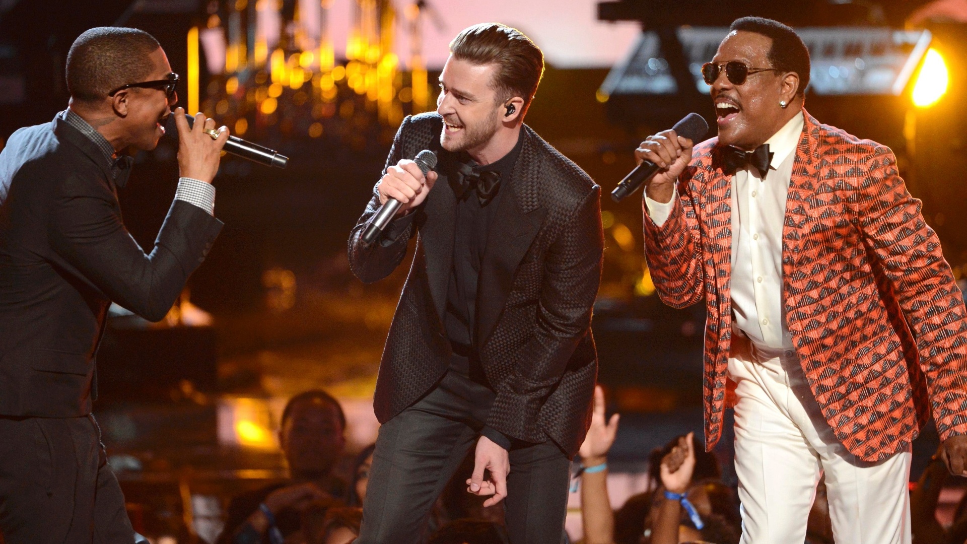 30.jun.2013 - Pharrell, Justin Timberlake e Charlie Wilson cantaram juntos no BET Awards 2013 - Phil McCarten/Reuters