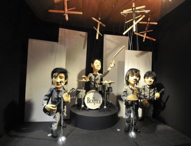Versão marionete dos Beatles no Teatro de Marionetes de Augsburgo, na Alemanha
