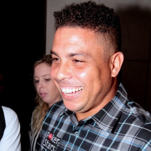 26.abr.2013 - Ronaldo promove torneio de pôquer no hotel Tivoly, em São Paulo