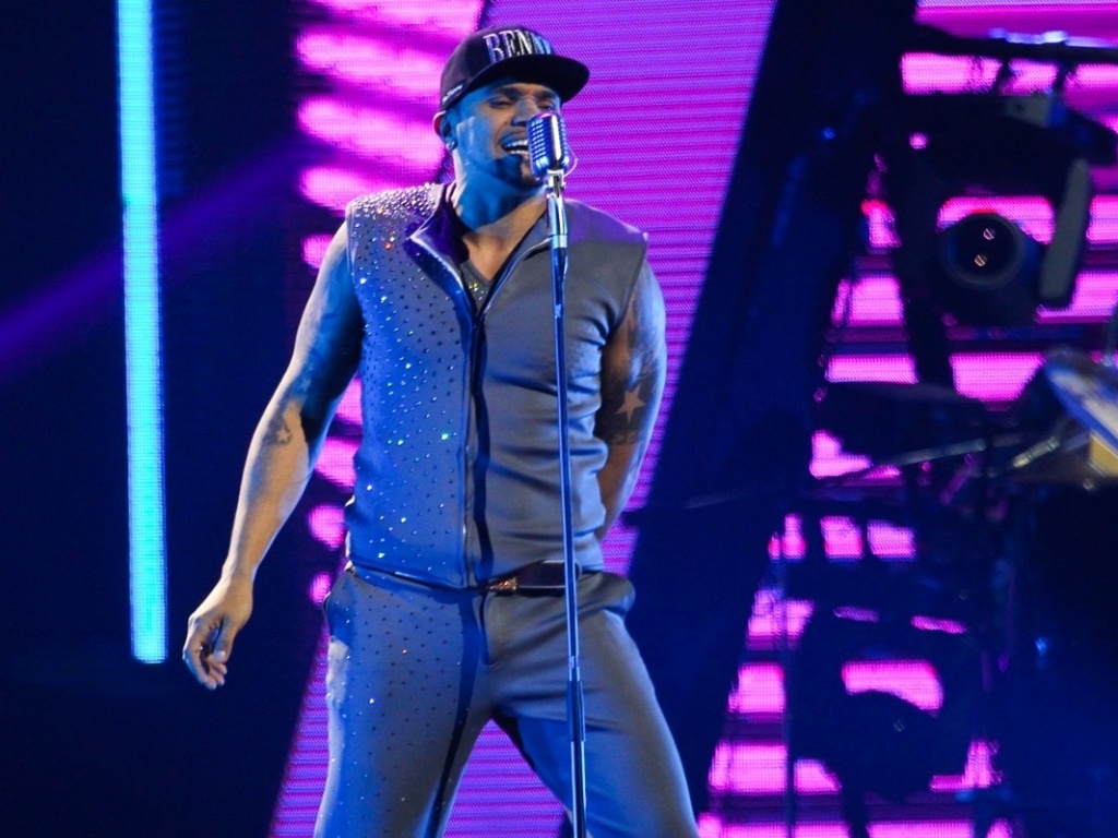 3.jul.2013 - O cantor Naldo Benny grava DVD em única apresentação no Credicard Hall, em São Paulo, com participação de famosos - Manuela Scarpa / Foto Rio News