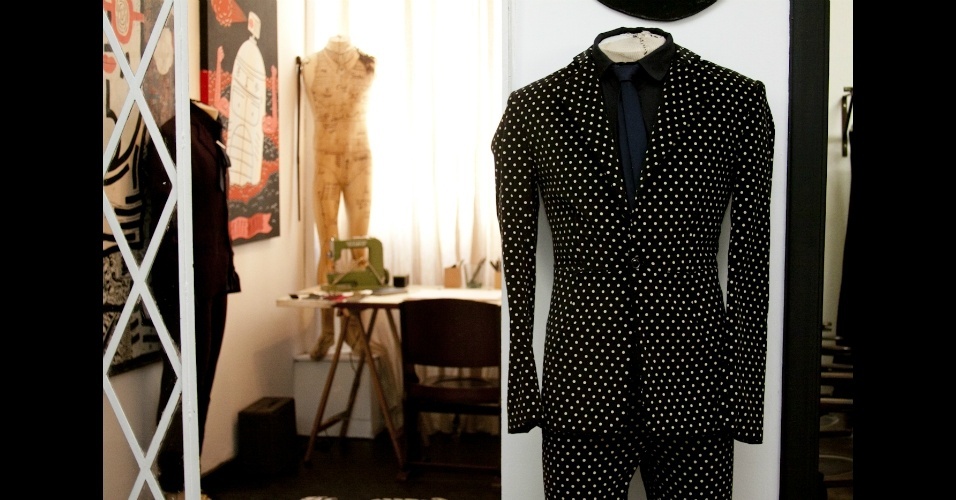 Ateliê e showroom do estilista João Pimenta, que fechou em 2012 sua loja em São Paulo - Haroldo Saboia/UOL