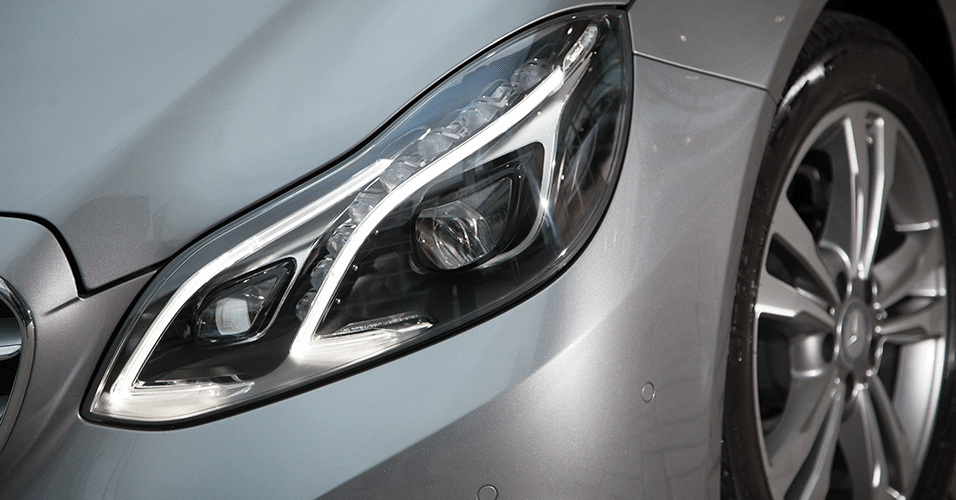 Mercedes-Benz Classe E 250 Turbo Avantgarde - Divulgação