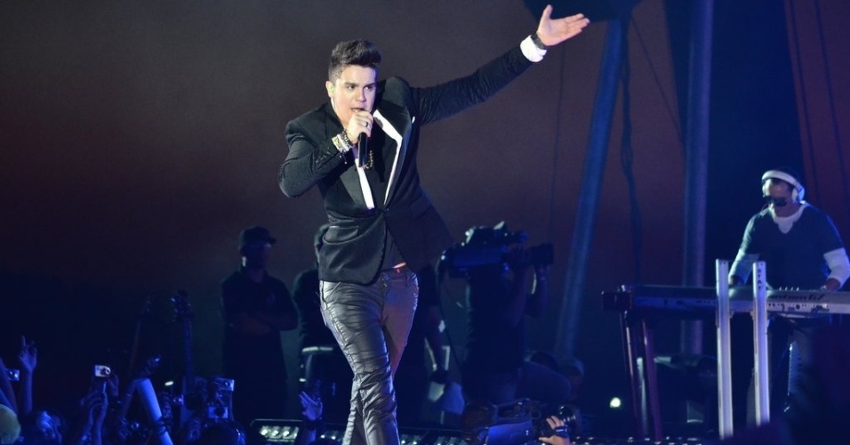 07.jul.2013 - Gravação do DVD de Luan Santana em Itu 3 - Caio Duran/AgNews