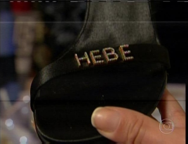 Jul. 2013 - Além dos carros personalizados, vários objetos usados por Hebe tinham inscrições com seu nome, como joias, sapatos e bolsas