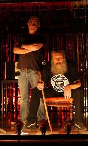 Mitch Jenkins e Alan Moore, em foto de divulgação de "Jimmy's End" - Divulgação