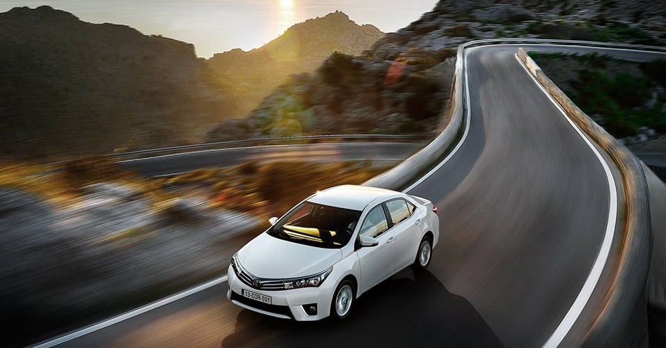 Toyota Corolla 2014 europeu - Divulgação