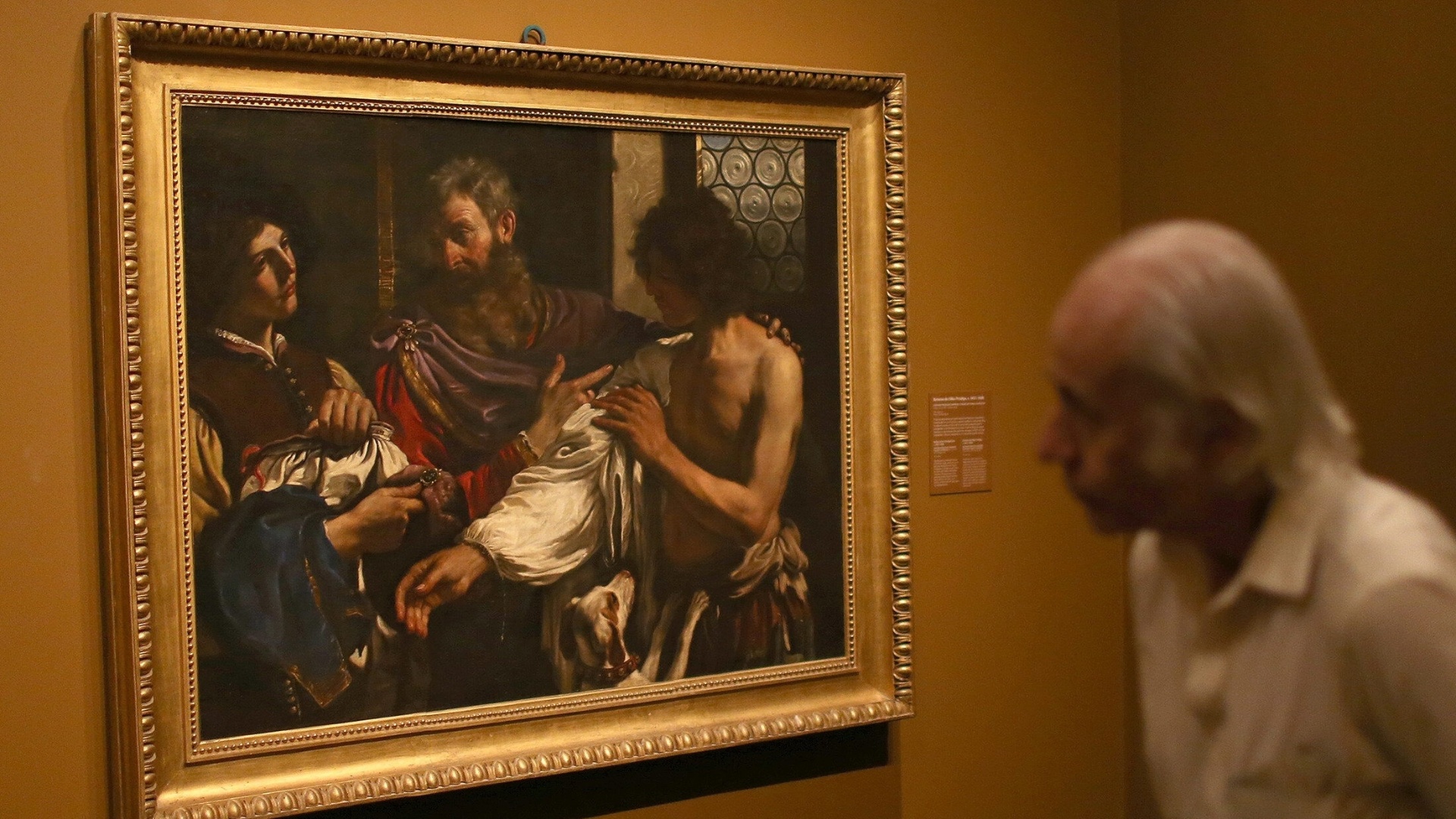 8.jul. 2013 - Para o curador italiano Giovanni Morello, pesquisador que trabalhou na Biblioteca Vaticana por três décadas, a mostra "A herança do sagrado: obras-primas do Vaticano e de museus italianos" é um "curso muito rápido de arte italiana, já que estão representados os maiores artistas, pintores e escultores da história do país" - Antonio Lacerda/EFE