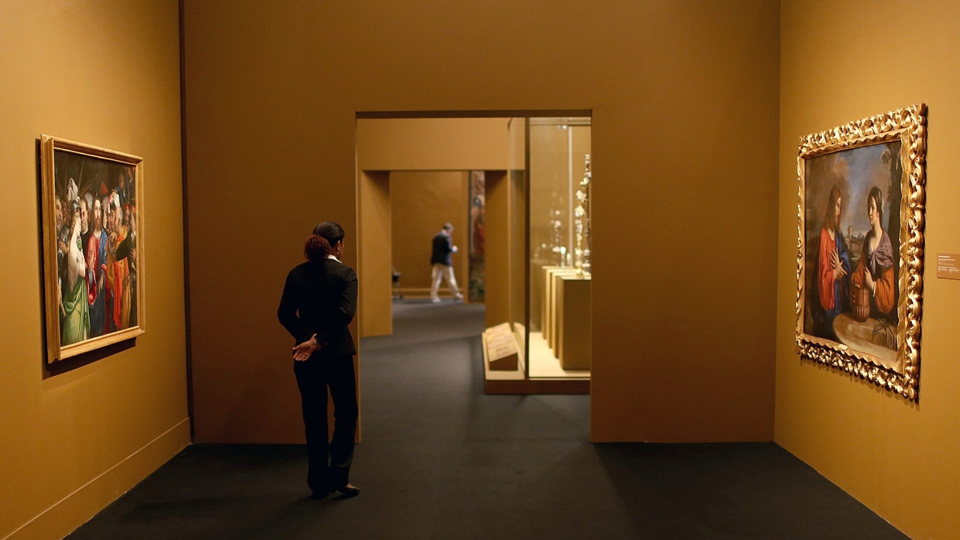 8.jul.2013 - A mostra "A herança do sagrado: obras-primas do Vaticano e de museus italianos", em cartaz no Museu Nacional de Belas Artes (MNBA) reúne 105 obras e está dividida em quatro módulos temáticos: episódios da vida de Cristo; a missão e a vocação dos apóstolos Pedro e Paulo; as representações de Maria e a vida dos santos - Antonio Lacerda/EFE