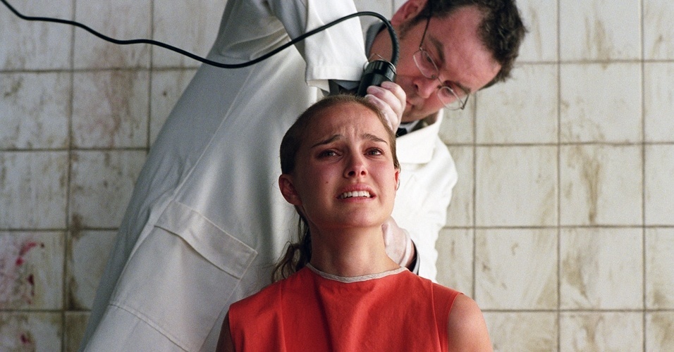 No filme "V de Vingança" (2006), Natalie Portman teve de ficar careca para interpretar Eve