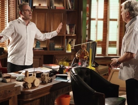 Em "Sangue Bom", Wilson deseja morte de Bento sem saber que ele é seu filho