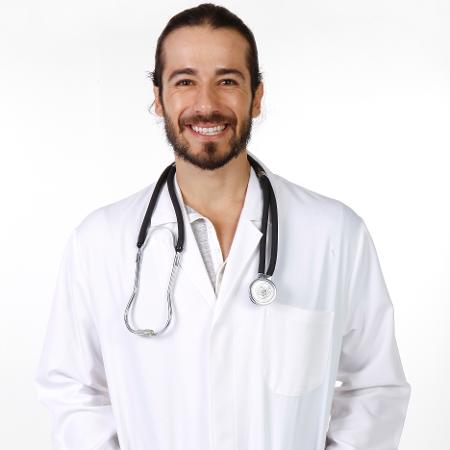 Paulo Leal interpreta o médico Fernando em "Chiquititas" - Lourival Ribeiro/SBT - Lourival Ribeiro/SBT