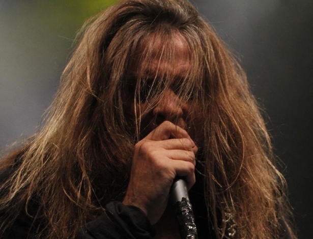 13.jul.2013 - Cantor Sebastian Bach se apresenta em São Paulo com sua banda Big Noize - Taiz Dering/HSBC Brasil