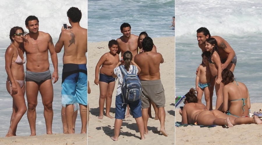 17.jul.2013 - Fred é assediado por fãs em praia do Rio