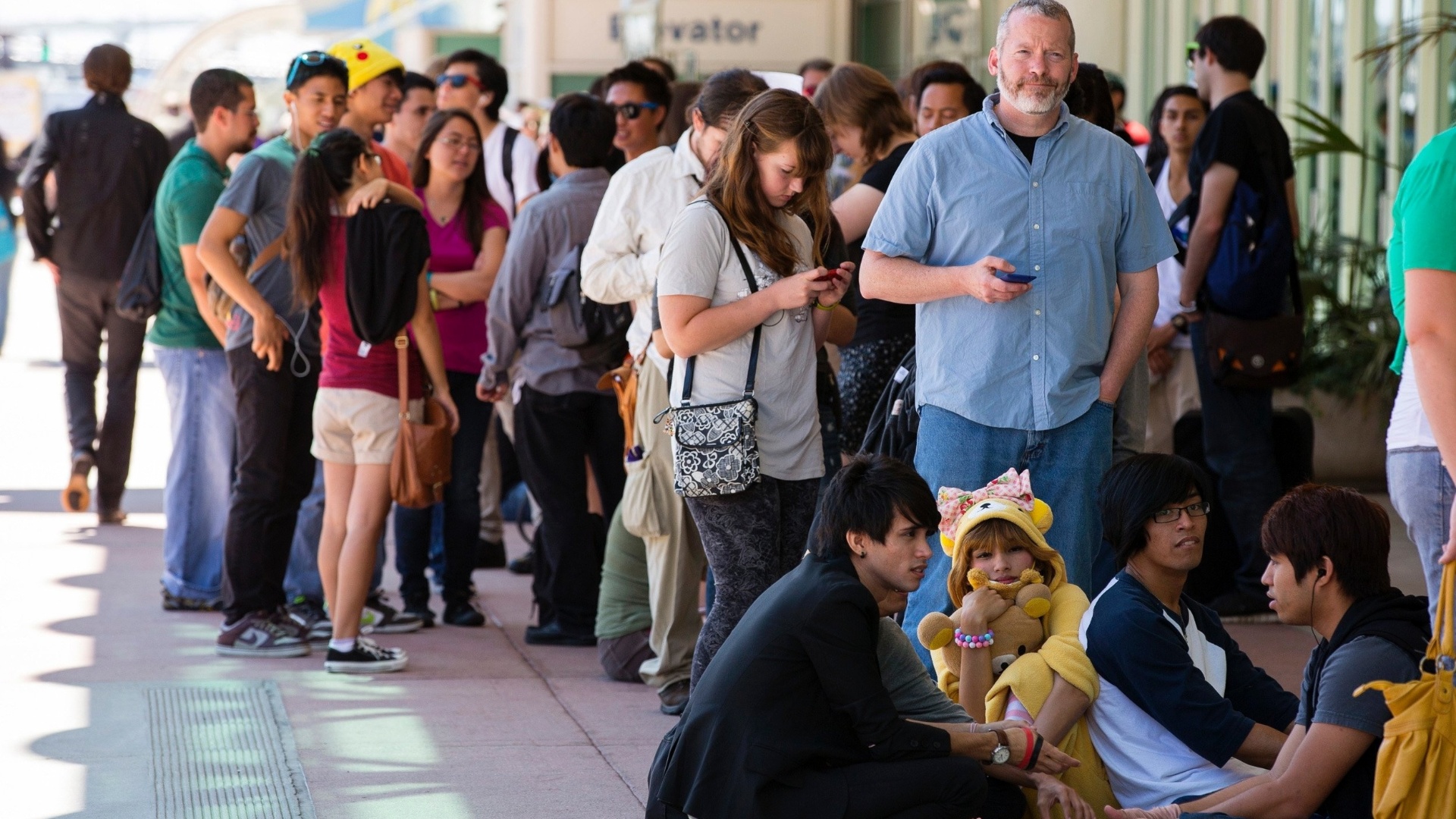 17.jul.2013 - Público faz fila para a abertura oficial da San Diego Comic-Con 2013, nesta quarta. - Fred Greaves/Reuters