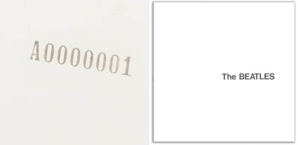 À esquerda, numeração da possível primeira cópia prensada do "White Album", dos Beatles, que está sendo leiloada pela Heritage Auctions. À direita, a capa original do disco - Reprodução