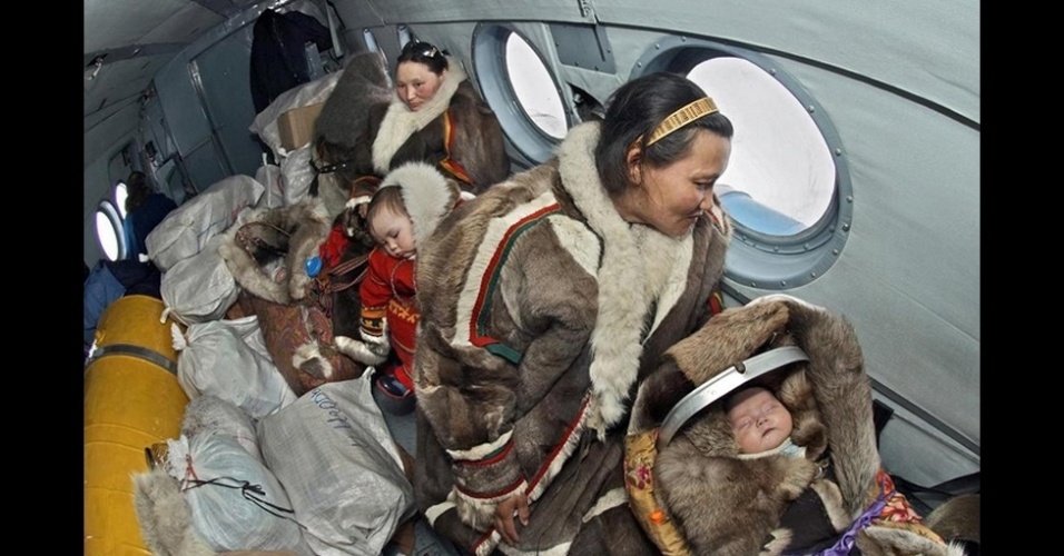 “De volta da maternidade”, de Sergey Anisimov - Sergey Anisimov /Sociedade Real de Fotografia