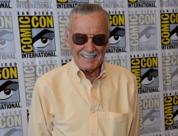 19.jul.2013 - O ícone dos quadrinhos "Stan Lee" vai a painel de seu canal do YouTube "World of Heroes" durante a Comic-Con - Ethan Miller/Getty Images/AFP