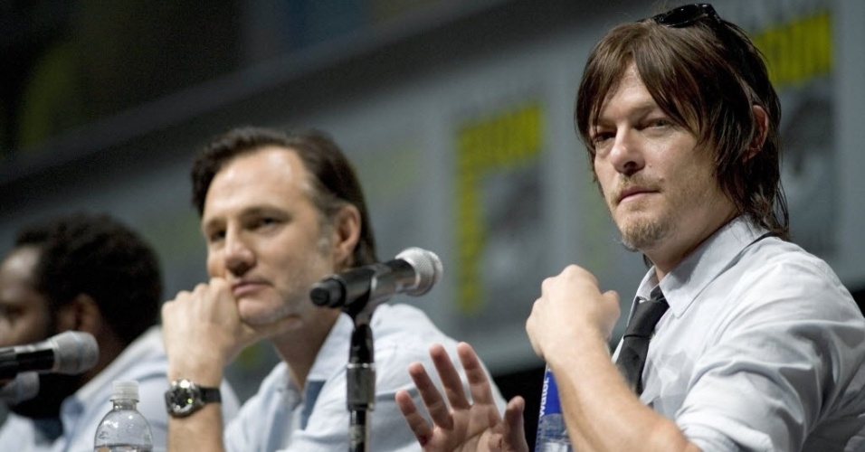 19.jul.2013 - Os atores David Morrissey e Norman Reedus no painel da série "The Walking Dead" - David Maung/EFE