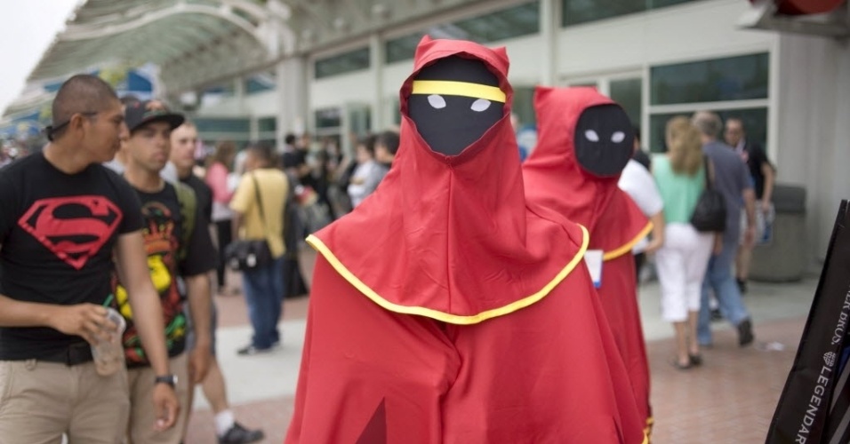 20.jul.2013 - Fã vestido como personagem do videogame "Journey" no quarto dia da Comic-Con - David Maung/EFE